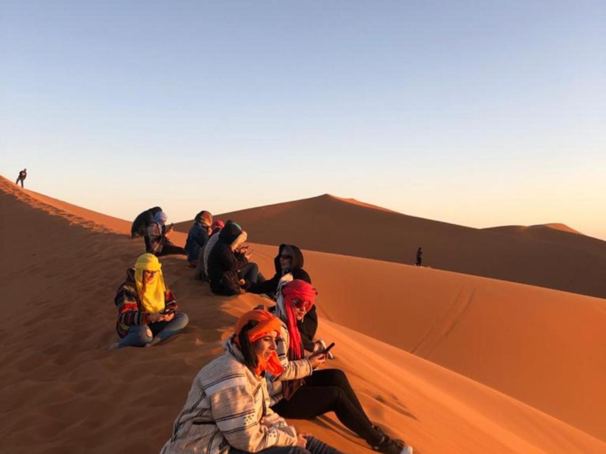 Fabulous Desert Camp Merzouga Bagian luar foto