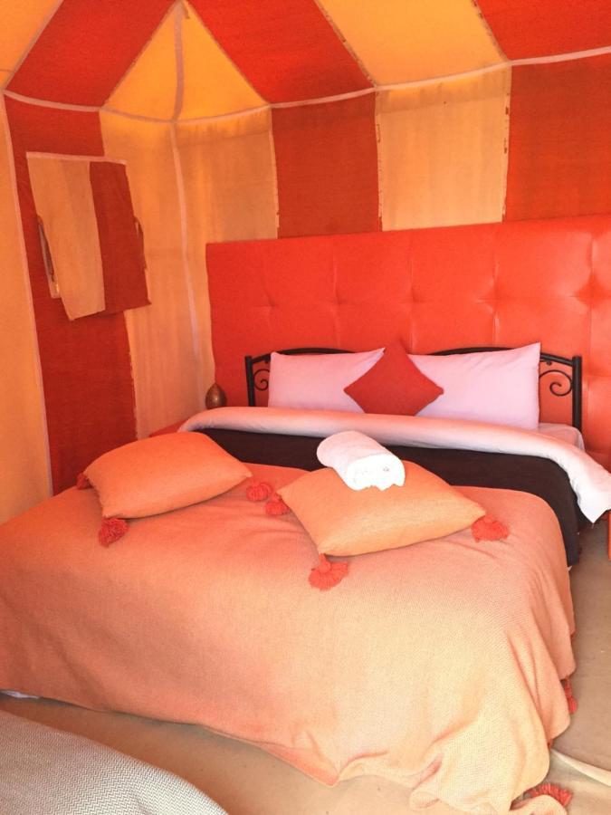 Fabulous Desert Camp Merzouga Bagian luar foto